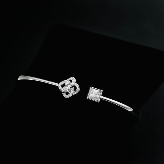 Charm Kada